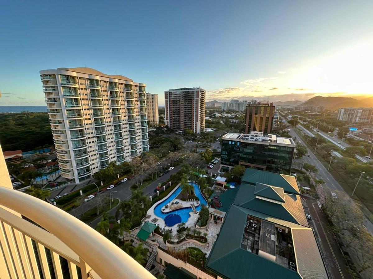 Flat Com Vista Panoramica -15- Na Barra Da Tijuca - Estacionamento Gratuito - Frigobar - Ar Condicionado - Piscina - Academia - Balsa Para Praia Gratis - Varanda - Vista Parcial Mar E Lagoa Rio de Janeiro Zewnętrze zdjęcie