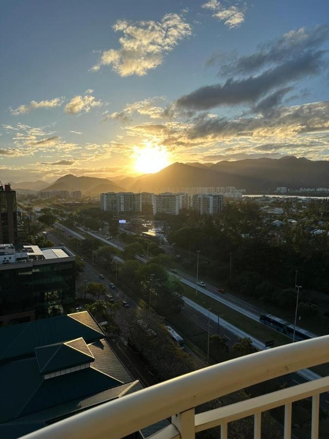 Flat Com Vista Panoramica -15- Na Barra Da Tijuca - Estacionamento Gratuito - Frigobar - Ar Condicionado - Piscina - Academia - Balsa Para Praia Gratis - Varanda - Vista Parcial Mar E Lagoa Rio de Janeiro Zewnętrze zdjęcie