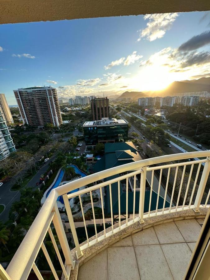 Flat Com Vista Panoramica -15- Na Barra Da Tijuca - Estacionamento Gratuito - Frigobar - Ar Condicionado - Piscina - Academia - Balsa Para Praia Gratis - Varanda - Vista Parcial Mar E Lagoa Rio de Janeiro Zewnętrze zdjęcie