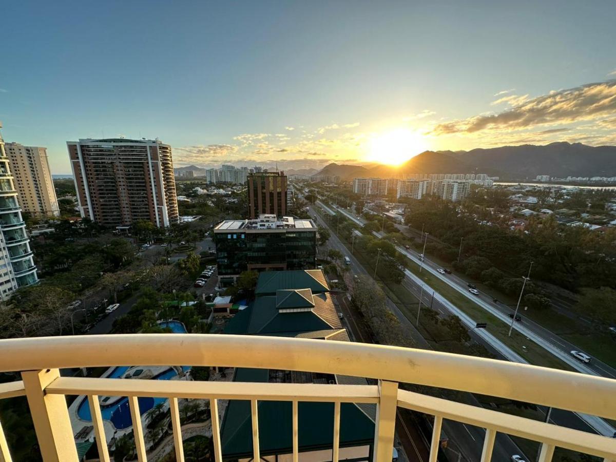 Flat Com Vista Panoramica -15- Na Barra Da Tijuca - Estacionamento Gratuito - Frigobar - Ar Condicionado - Piscina - Academia - Balsa Para Praia Gratis - Varanda - Vista Parcial Mar E Lagoa Rio de Janeiro Zewnętrze zdjęcie