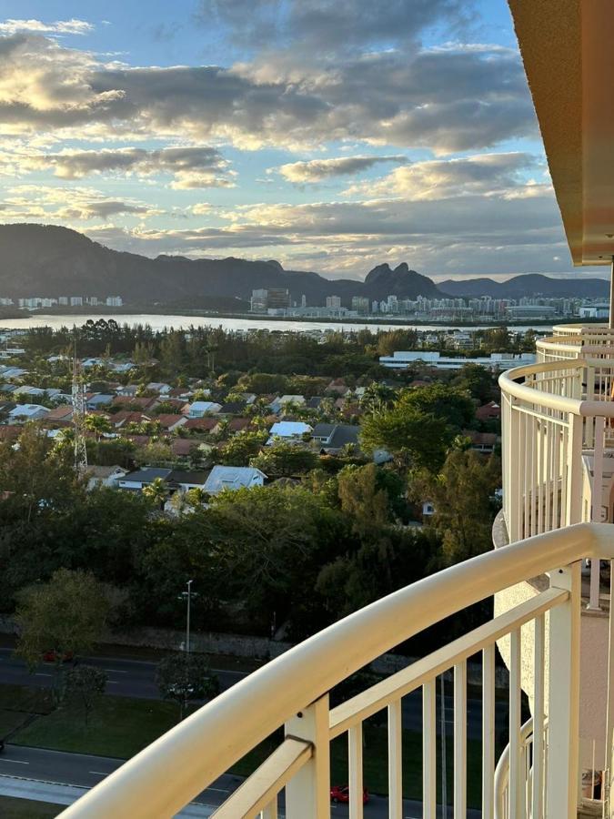 Flat Com Vista Panoramica -15- Na Barra Da Tijuca - Estacionamento Gratuito - Frigobar - Ar Condicionado - Piscina - Academia - Balsa Para Praia Gratis - Varanda - Vista Parcial Mar E Lagoa Rio de Janeiro Zewnętrze zdjęcie