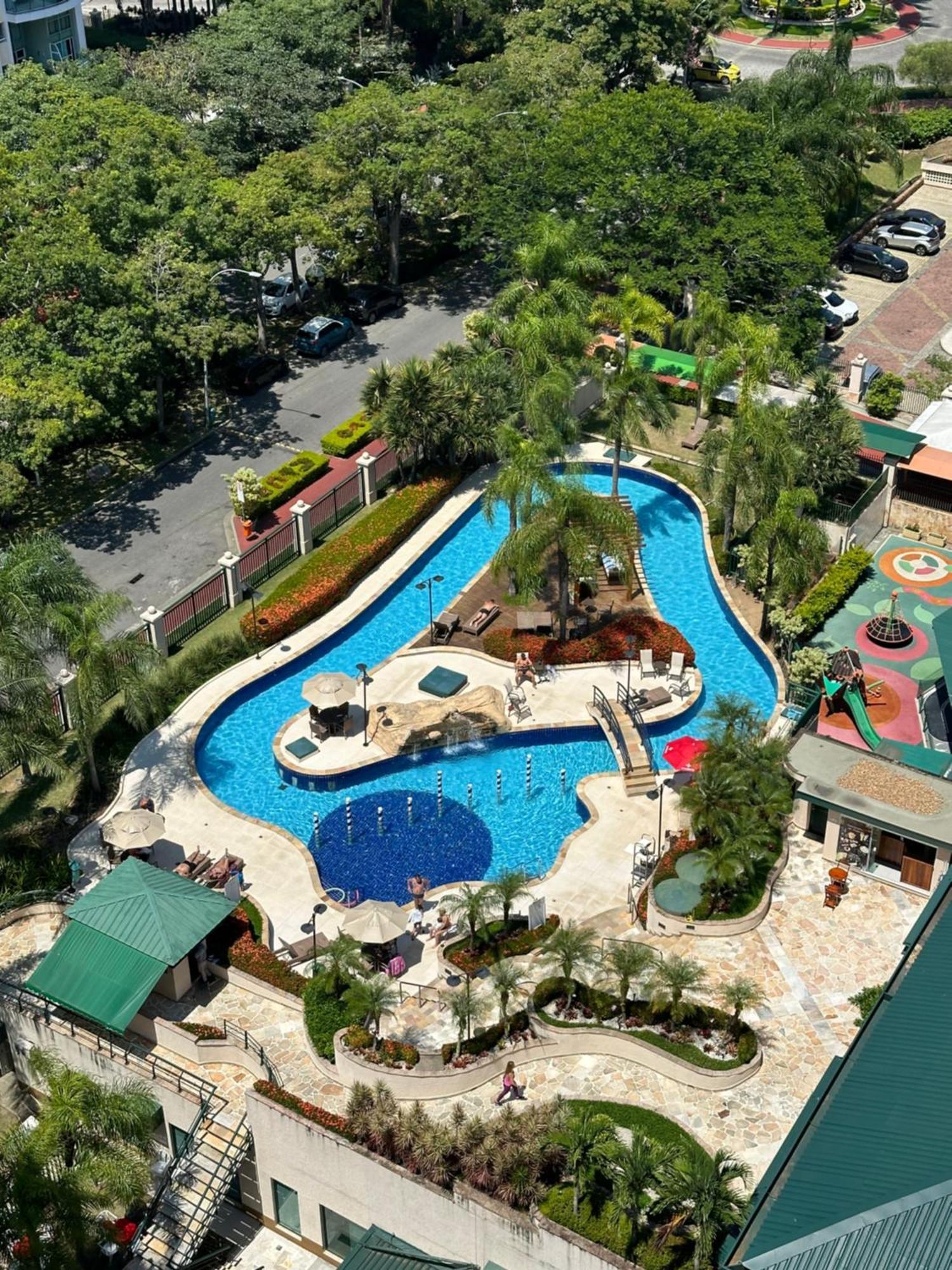 Flat Com Vista Panoramica -15- Na Barra Da Tijuca - Estacionamento Gratuito - Frigobar - Ar Condicionado - Piscina - Academia - Balsa Para Praia Gratis - Varanda - Vista Parcial Mar E Lagoa Rio de Janeiro Zewnętrze zdjęcie