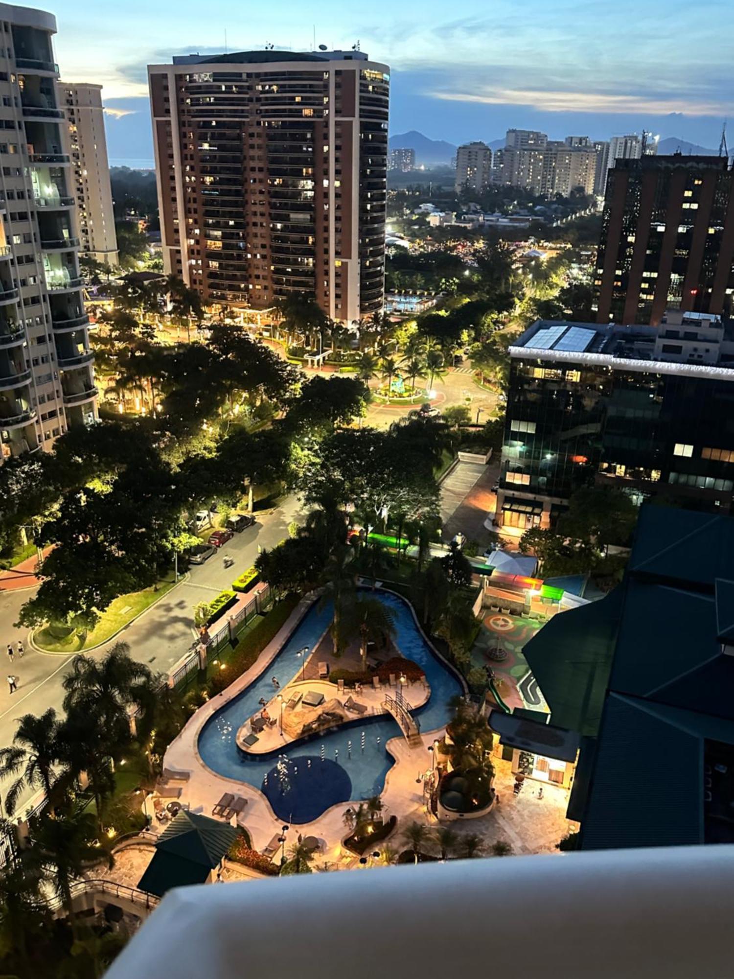 Flat Com Vista Panoramica -15- Na Barra Da Tijuca - Estacionamento Gratuito - Frigobar - Ar Condicionado - Piscina - Academia - Balsa Para Praia Gratis - Varanda - Vista Parcial Mar E Lagoa Rio de Janeiro Zewnętrze zdjęcie