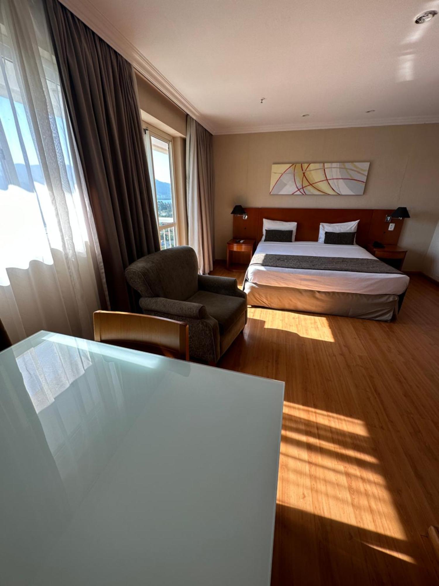 Flat Com Vista Panoramica -15- Na Barra Da Tijuca - Estacionamento Gratuito - Frigobar - Ar Condicionado - Piscina - Academia - Balsa Para Praia Gratis - Varanda - Vista Parcial Mar E Lagoa Rio de Janeiro Zewnętrze zdjęcie