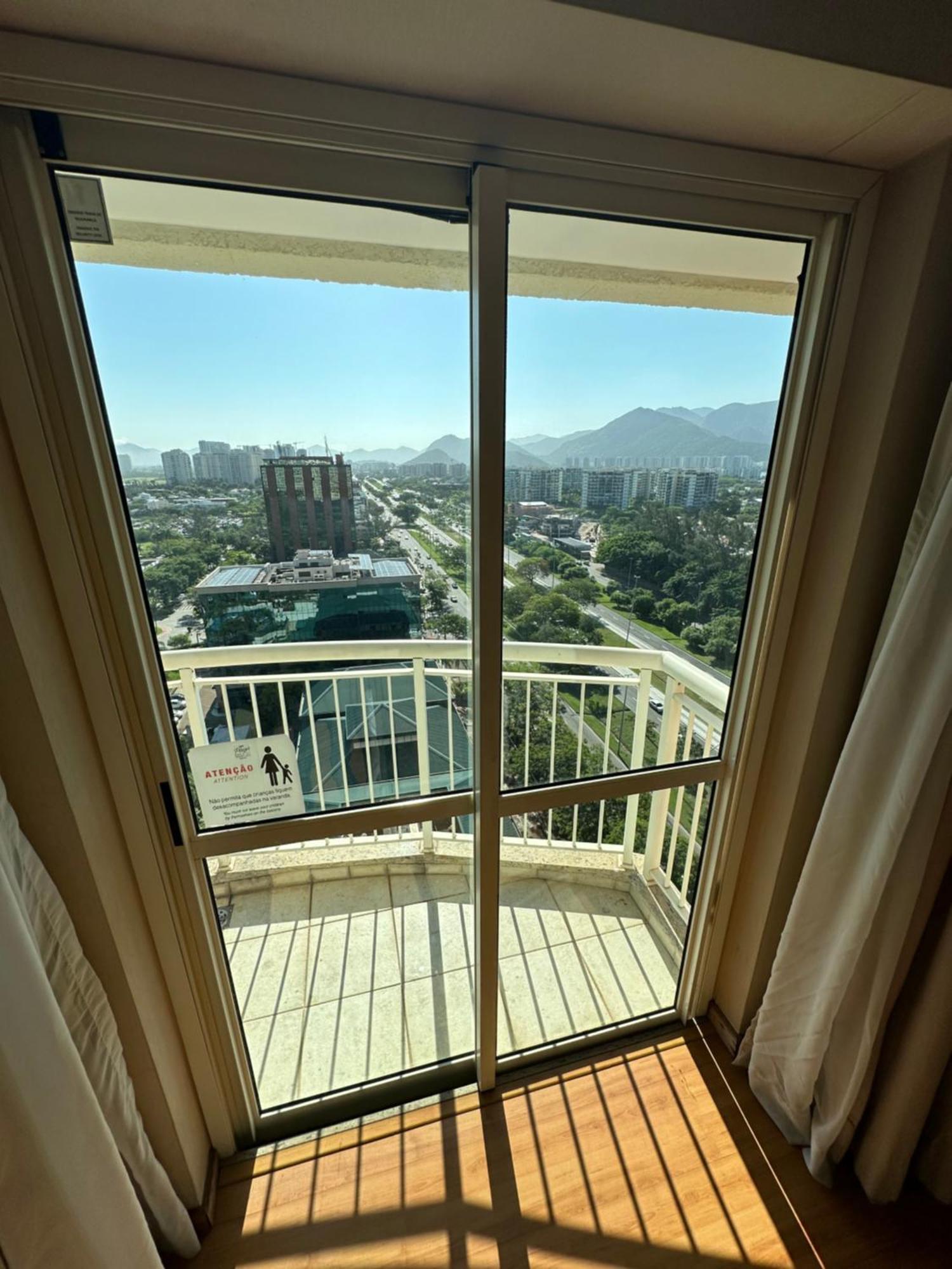 Flat Com Vista Panoramica -15- Na Barra Da Tijuca - Estacionamento Gratuito - Frigobar - Ar Condicionado - Piscina - Academia - Balsa Para Praia Gratis - Varanda - Vista Parcial Mar E Lagoa Rio de Janeiro Zewnętrze zdjęcie