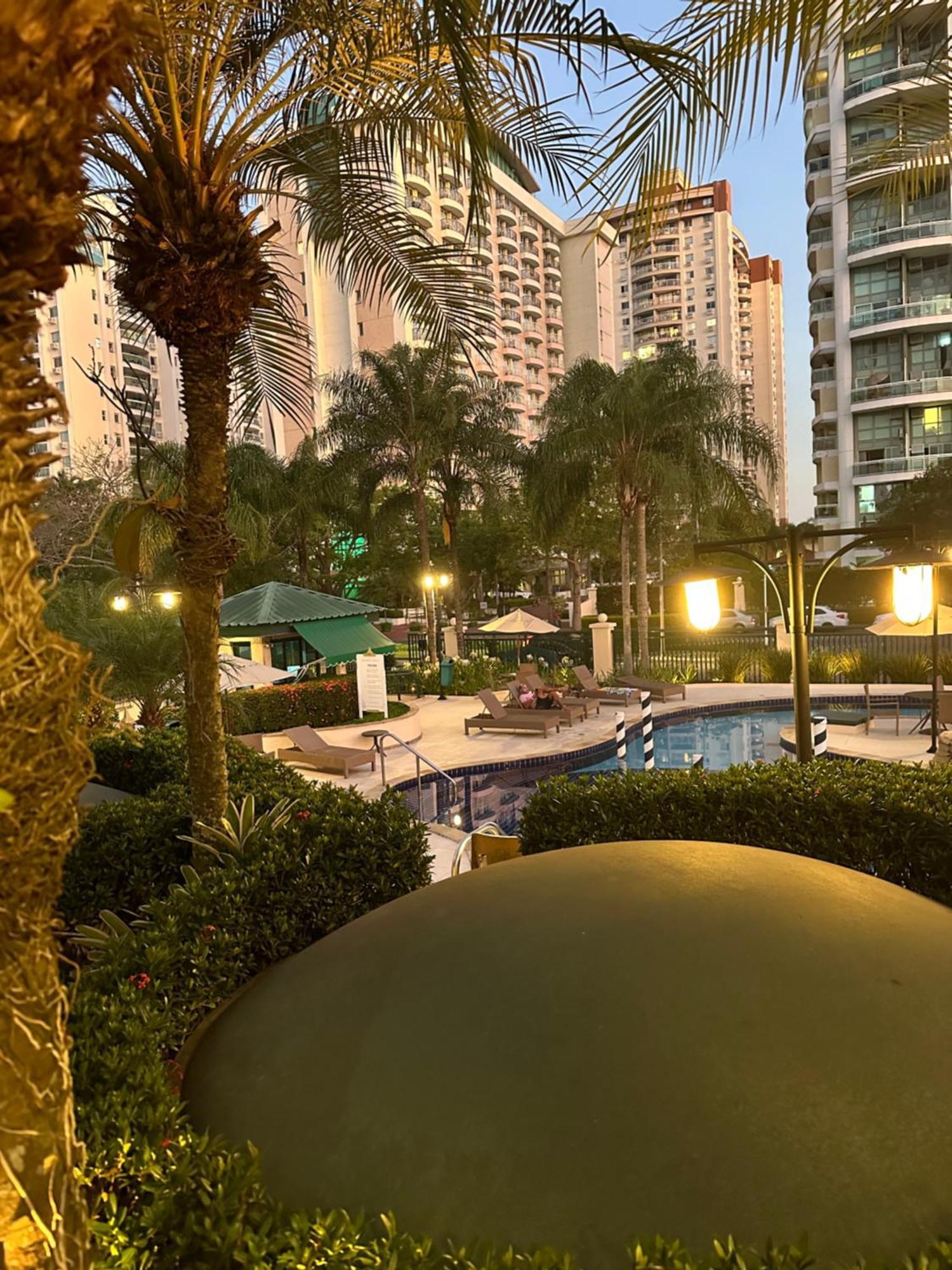 Flat Com Vista Panoramica -15- Na Barra Da Tijuca - Estacionamento Gratuito - Frigobar - Ar Condicionado - Piscina - Academia - Balsa Para Praia Gratis - Varanda - Vista Parcial Mar E Lagoa Rio de Janeiro Zewnętrze zdjęcie